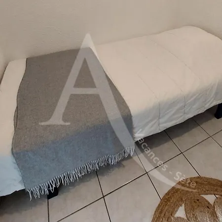公寓 T3 Avec Terrasse, Climatisation Et Parking *
